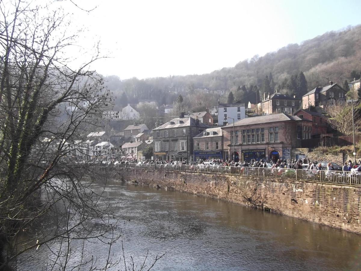 Hall Dale View Near Matlock & Peak District 外观 照片